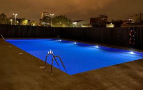 Piscina_noche.jpeg